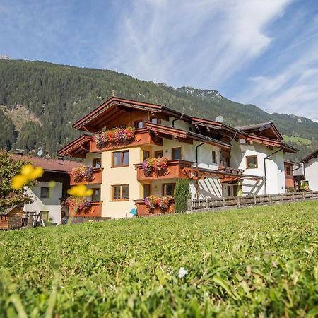 Haus Rosmarie Apartment Neustift im Stubaital Exterior photo