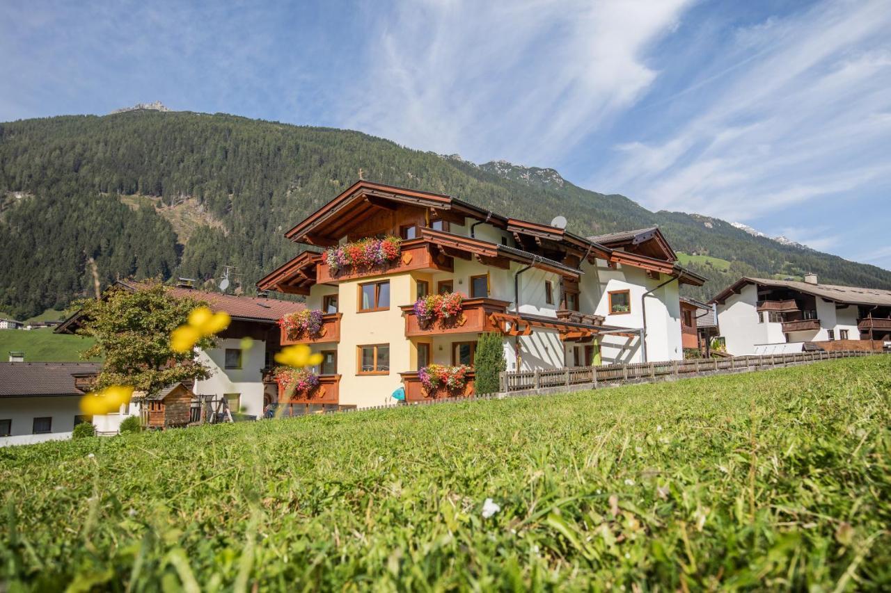 Haus Rosmarie Apartment Neustift im Stubaital Exterior photo